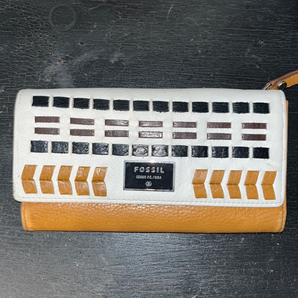 Fossil wallet